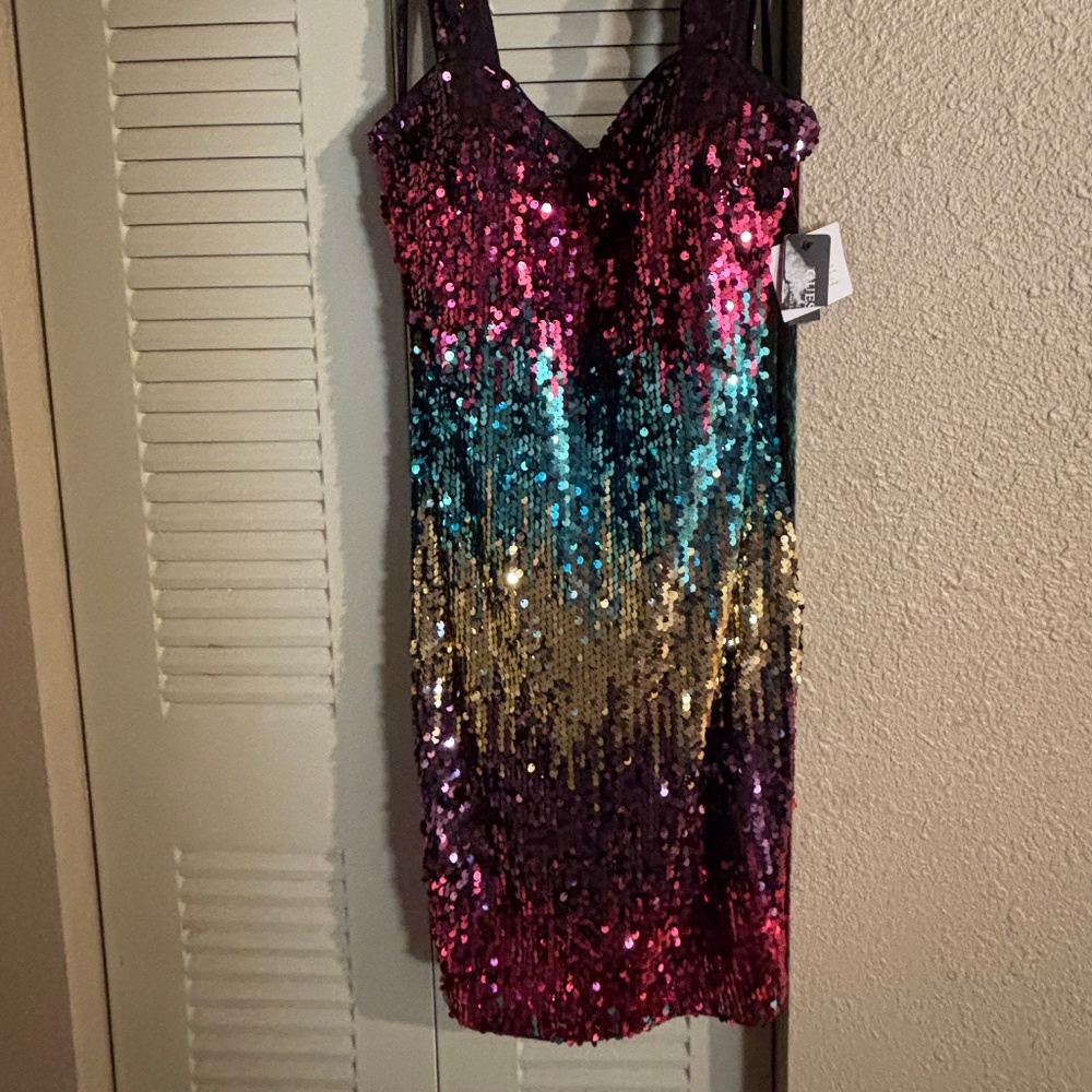 Guess Multicolored sequins Sweetheart neckline Sheath silhouette Size 6 NWT - Picture 8 of 13